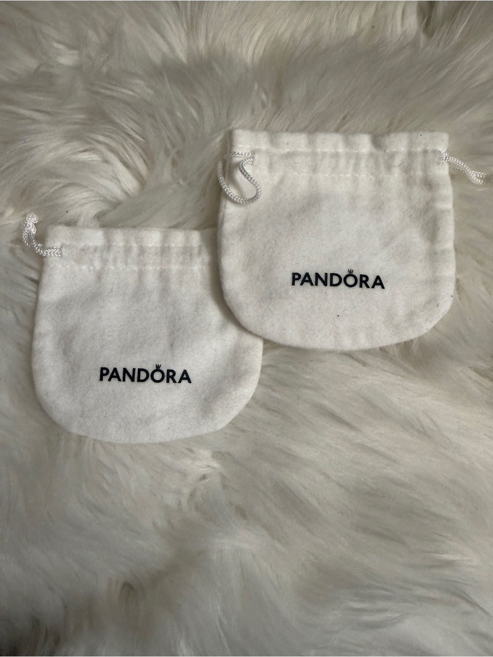 Pandora White Velvet Drawstring Jewelry Pouches (2)
